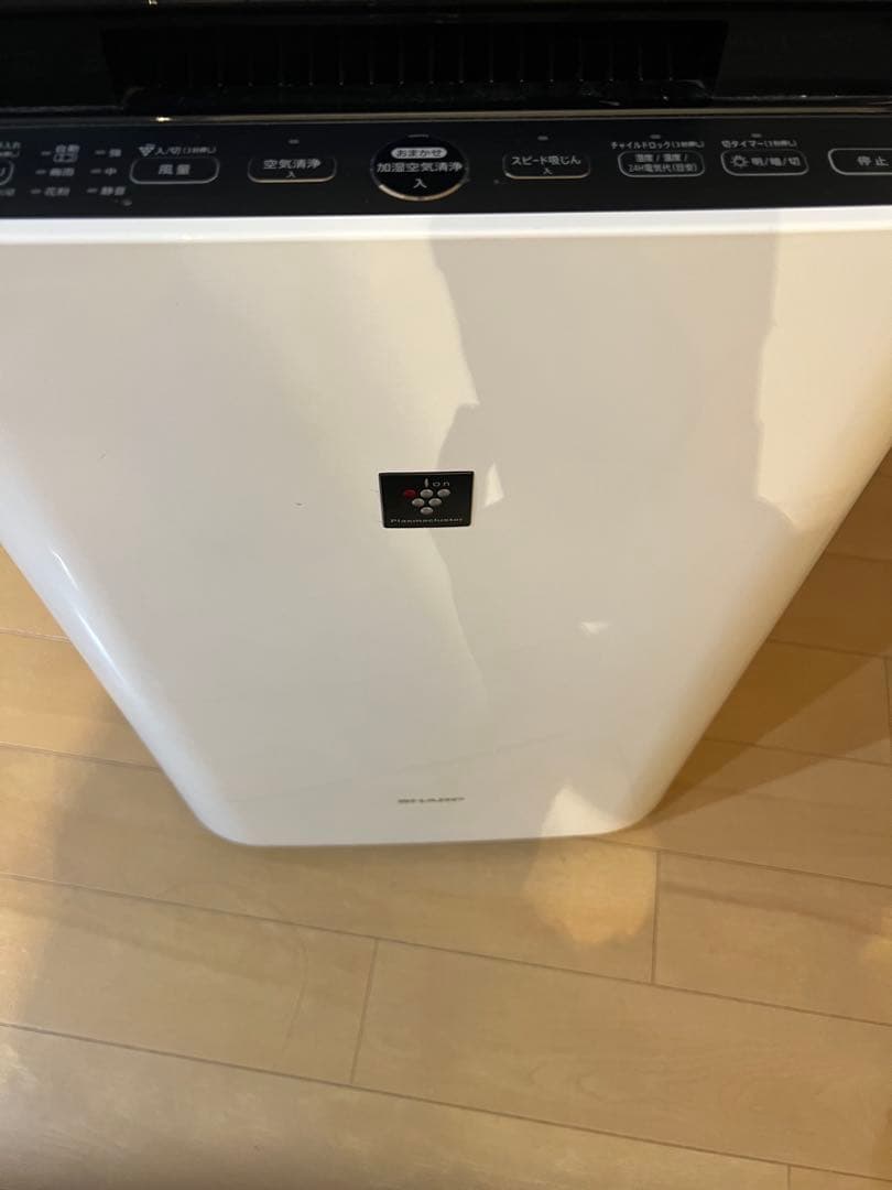 ホワイト空気清浄機 自動運転・静音モード搭載