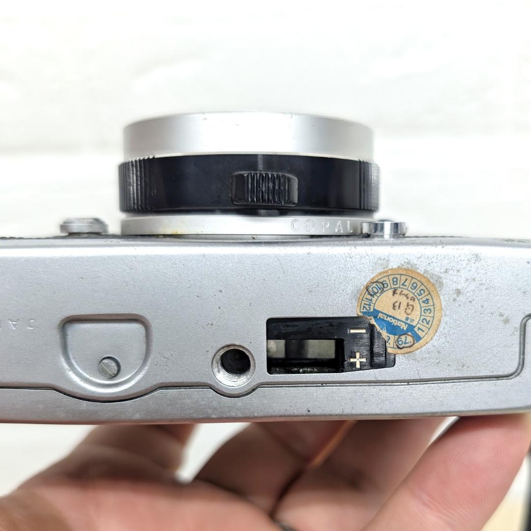 希少 フィルムカメラ　KONICA EYE3 おしゃれ　アンティーク