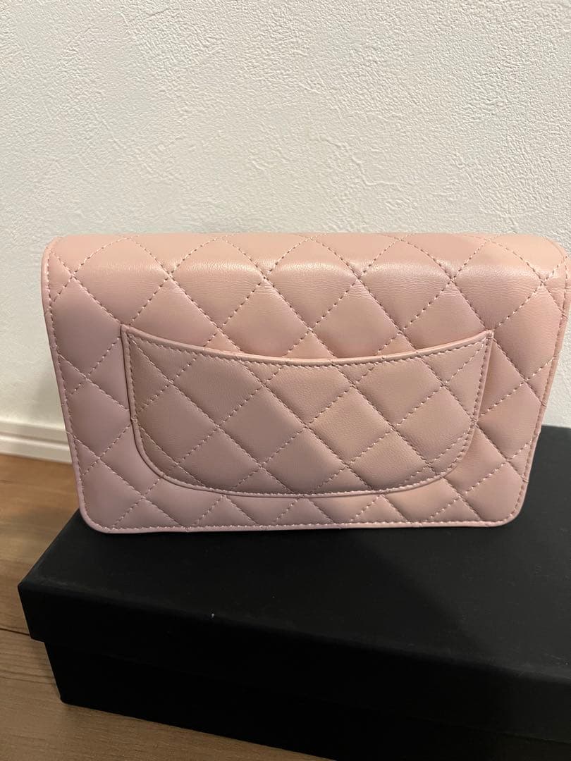 シャネル　CHANEL ノベルティ　チェーンウォレット　チェーンバッグ