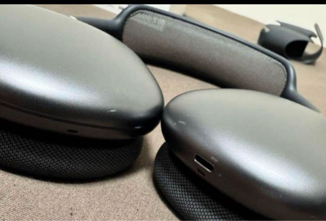 AirPods Max スペースグレー本体　2025年４月末まで保証　ケース付き