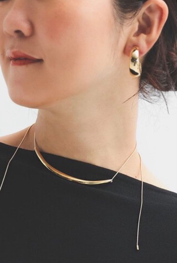 デミルクスビームス　クレセントムーンネックレス