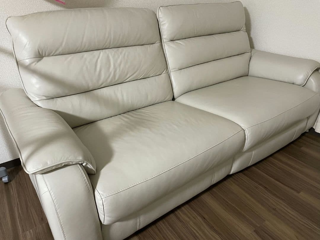 明日で削除します最終価格！電動3人がけリクライニングソファ ニトリ NB LGY