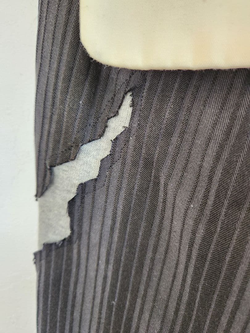 but beautiful II　目玉ボタンパンツ