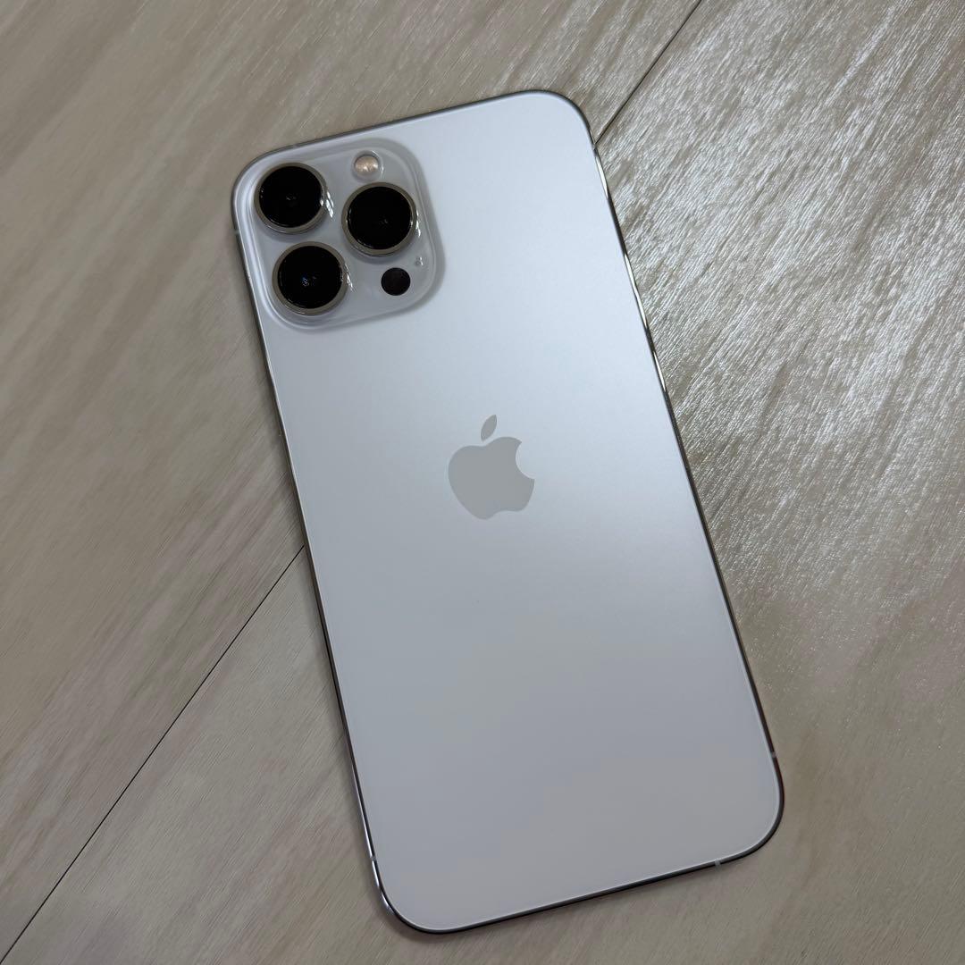 Apple iPhone 13 Pro Maxシルバー 本体