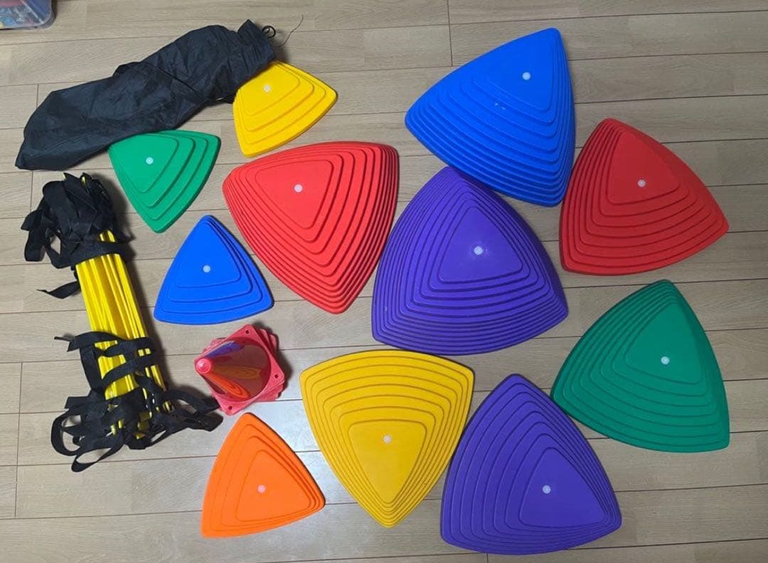 小学校受験　折りたたみコーン、バランスストーン、ラダー、玉入れ（赤白一つずつ）