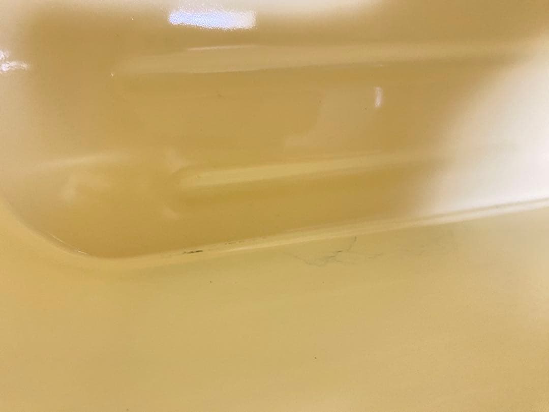 イマン　ダイアナローズ　缶