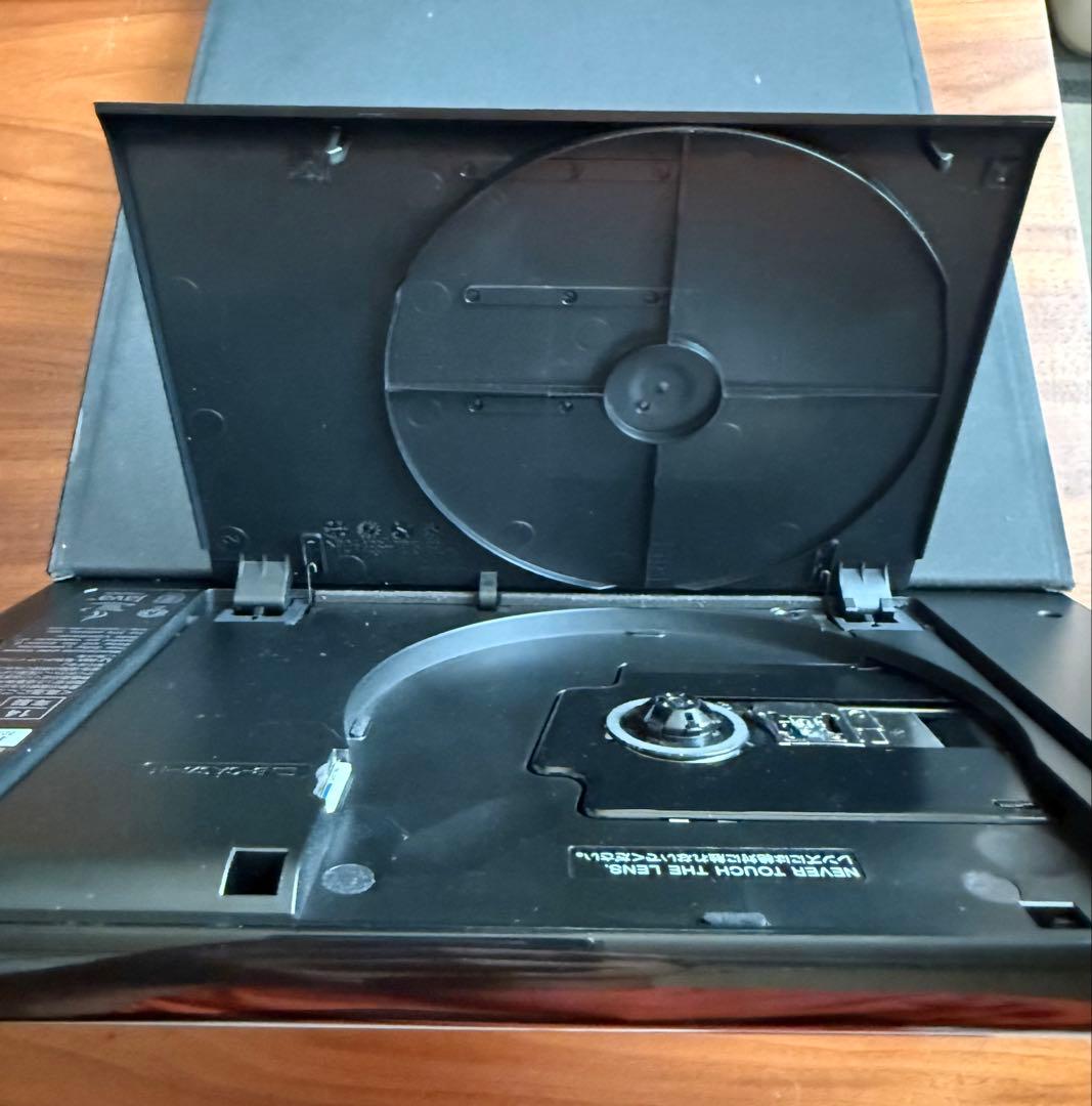 SONY BDP-Z1　ポータブルテレビDVDプレーヤー