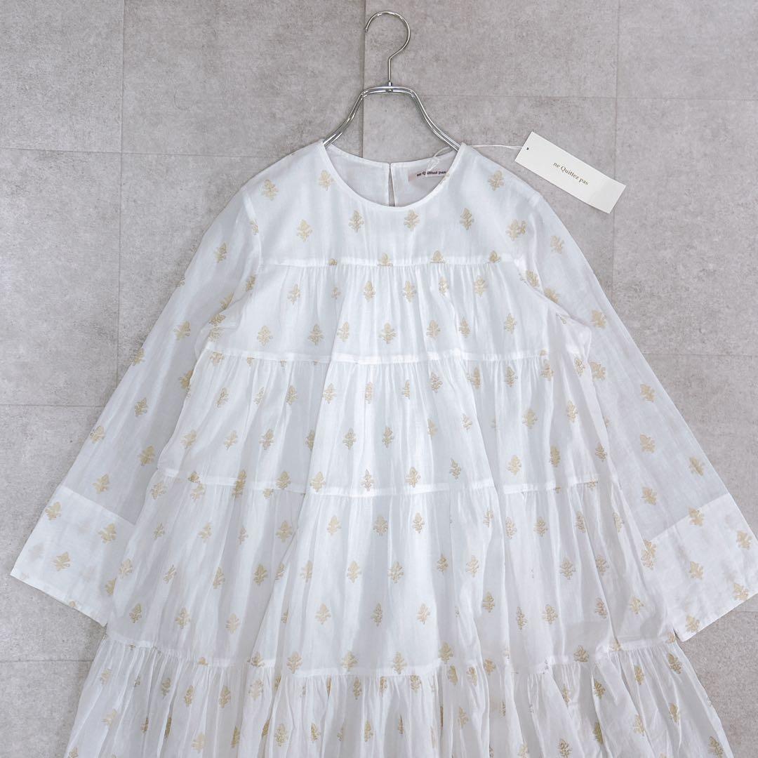 新品タグ付✨ヌキテパ コットンボイルホイルプリントティアードチュニック ホワイト