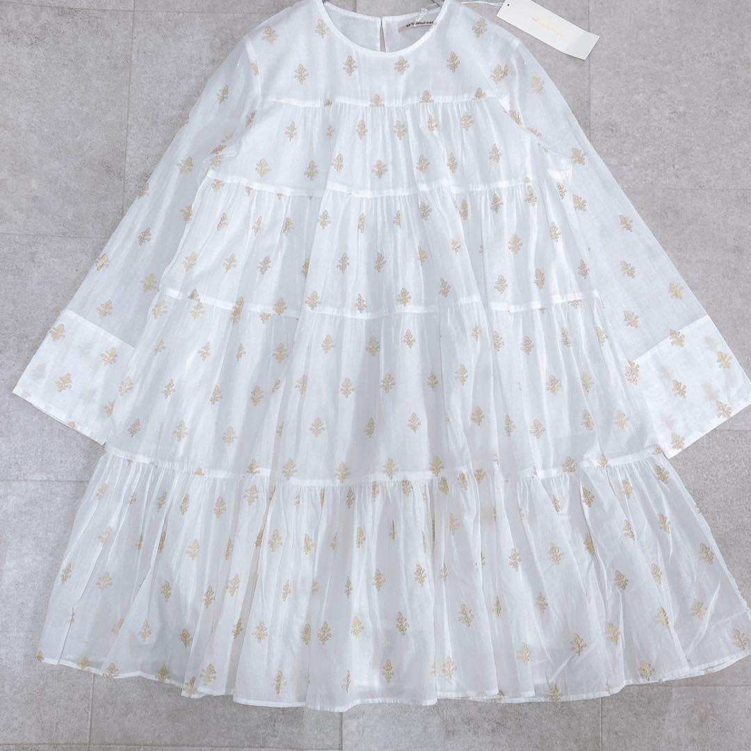 新品タグ付✨ヌキテパ コットンボイルホイルプリントティアードチュニック ホワイト