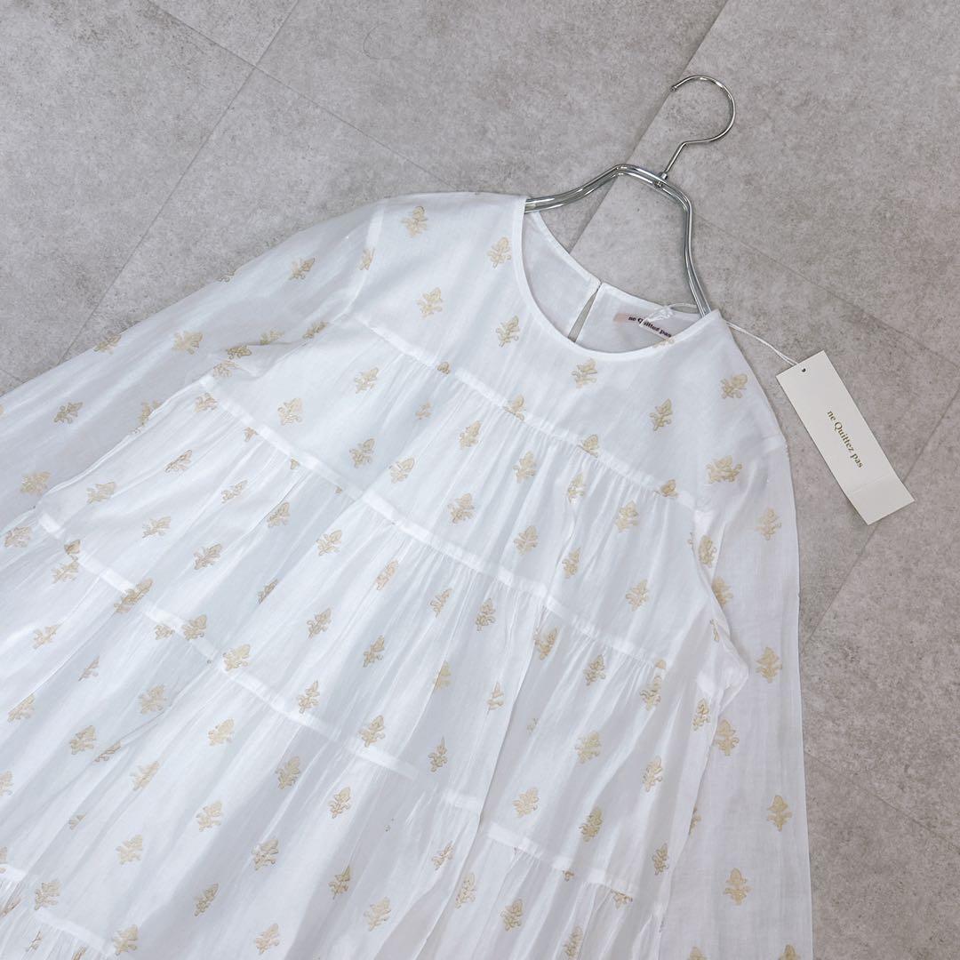 新品タグ付✨ヌキテパ コットンボイルホイルプリントティアードチュニック ホワイト