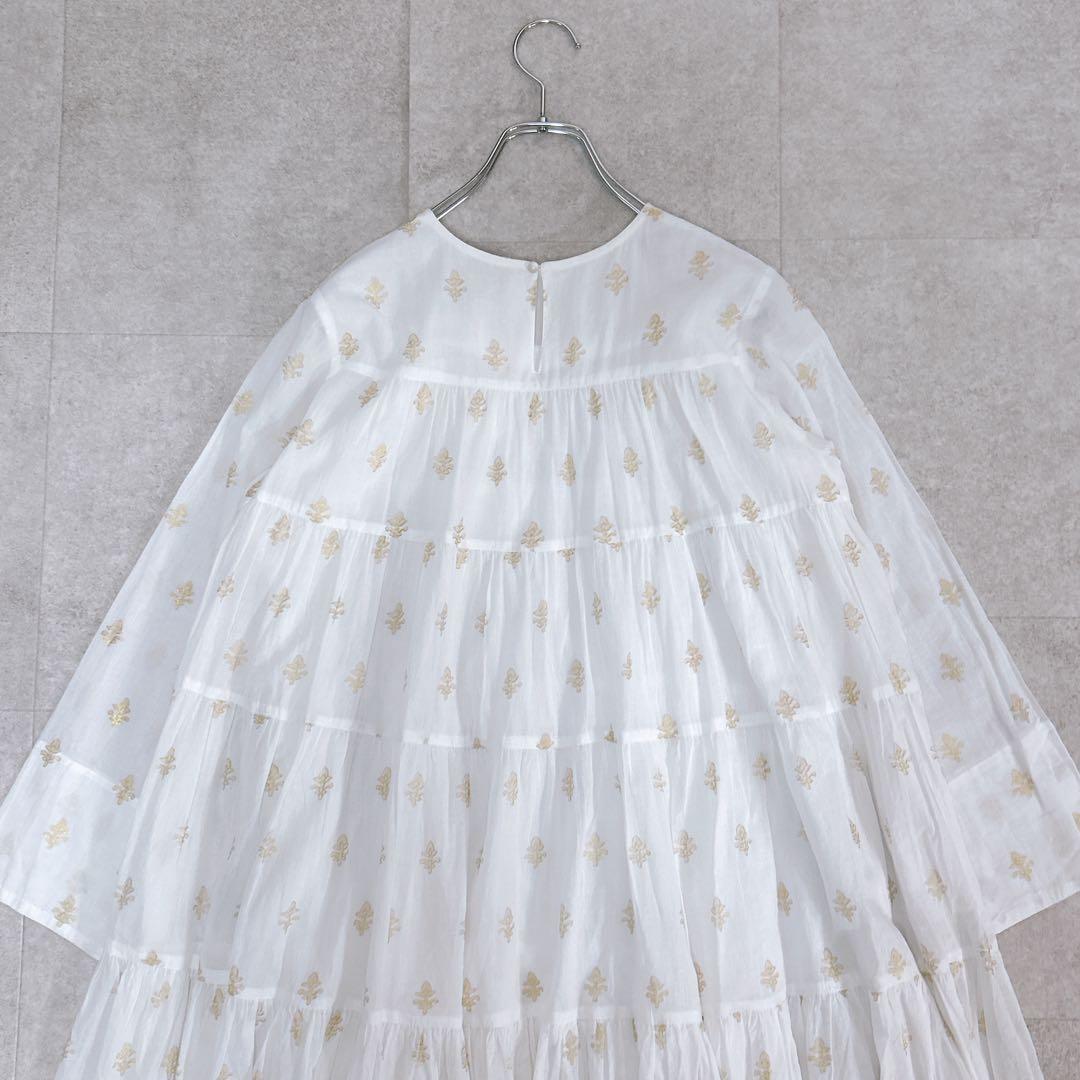 新品タグ付✨ヌキテパ コットンボイルホイルプリントティアードチュニック ホワイト