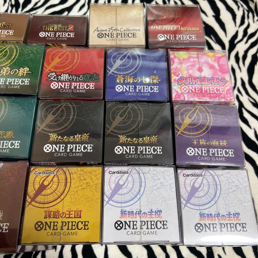 ONE PIECEカード　新品未開封boxテープ付き