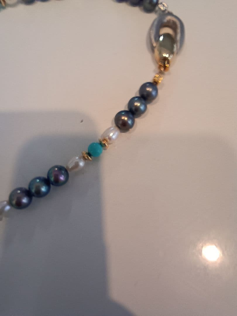 ターコイズブルーとパールのネックレス