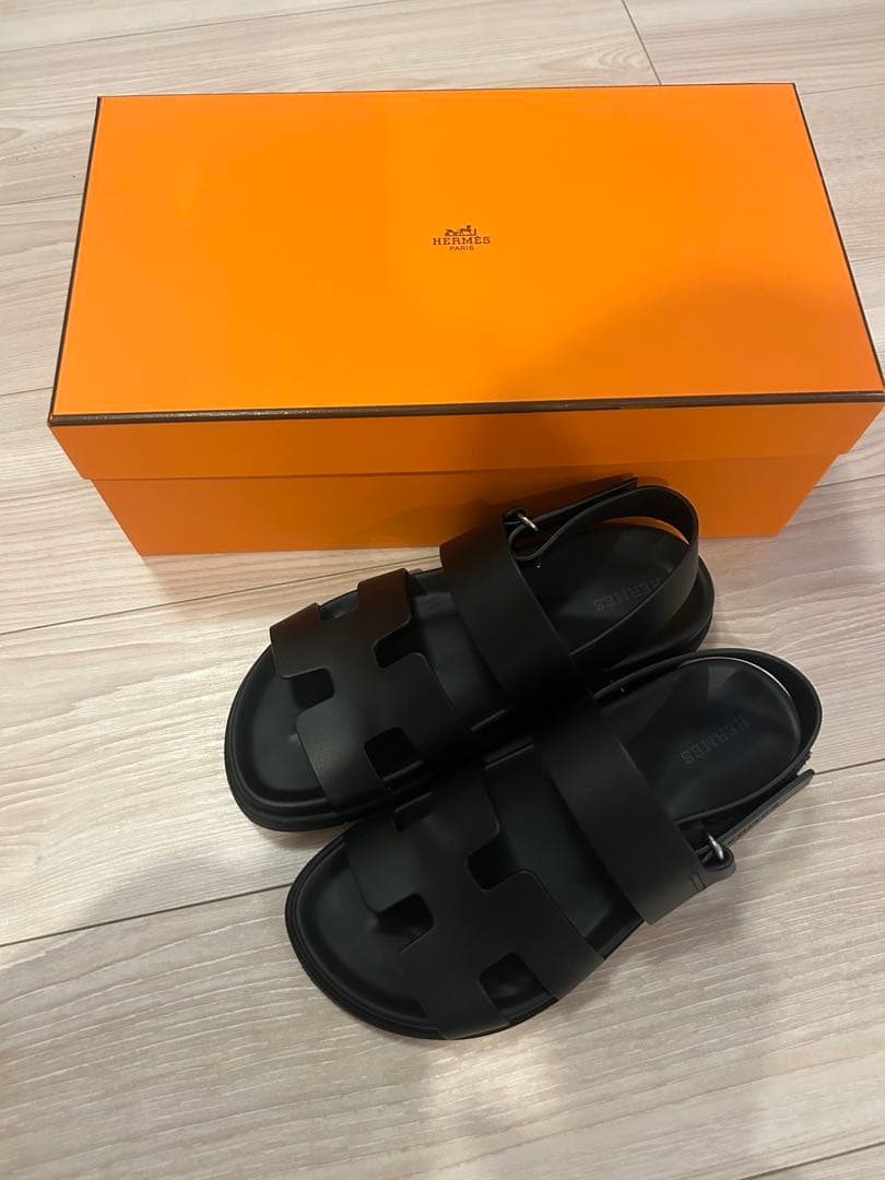 HERMES ブラックサンダル　美品