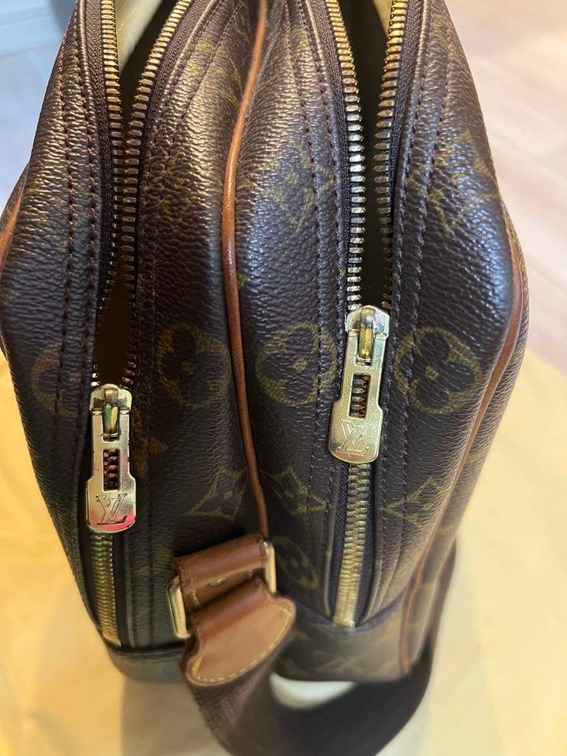 バッグ LOUIS VUITTON