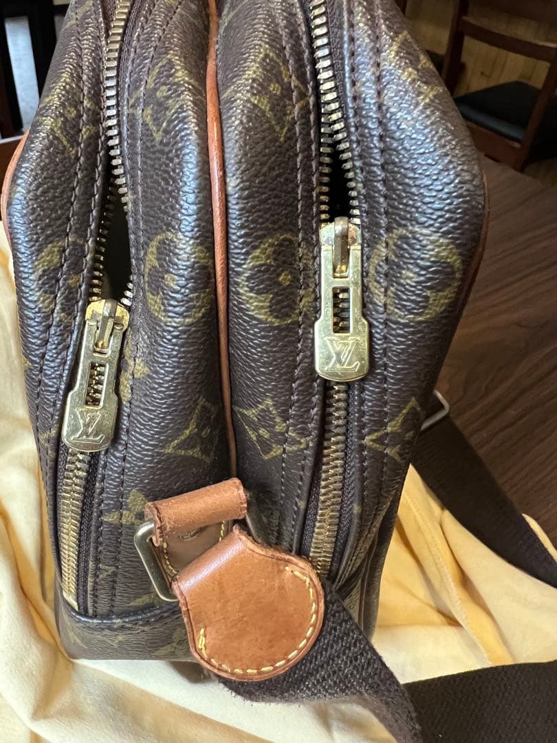 バッグ LOUIS VUITTON