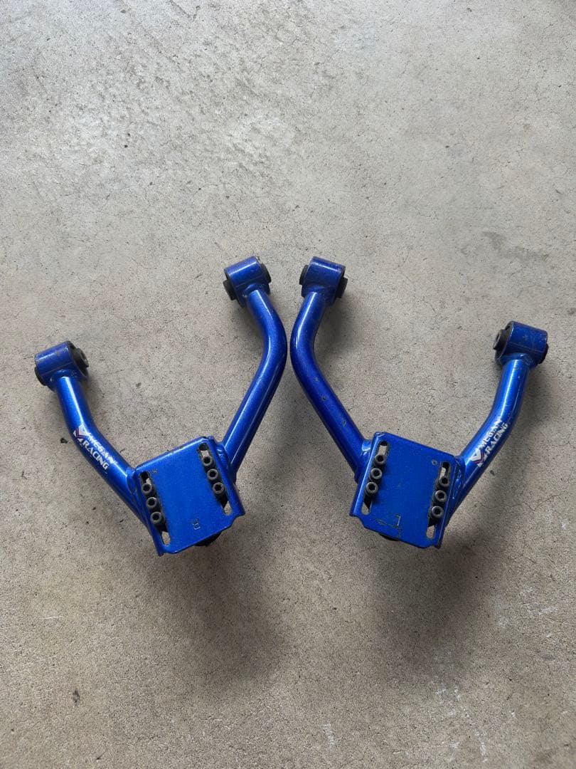 クラウン アッパーアーム メーガン