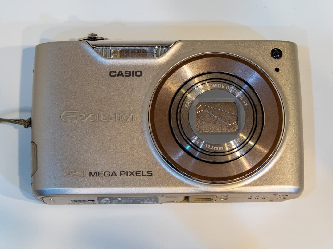 CASIO カシオ　EXILIM EX-Z450　コンデジ