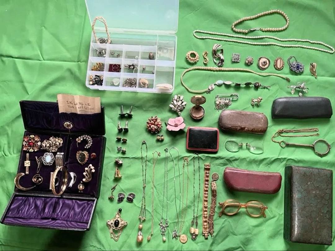 アンティーク　ジュエリーコレクション　70点以上