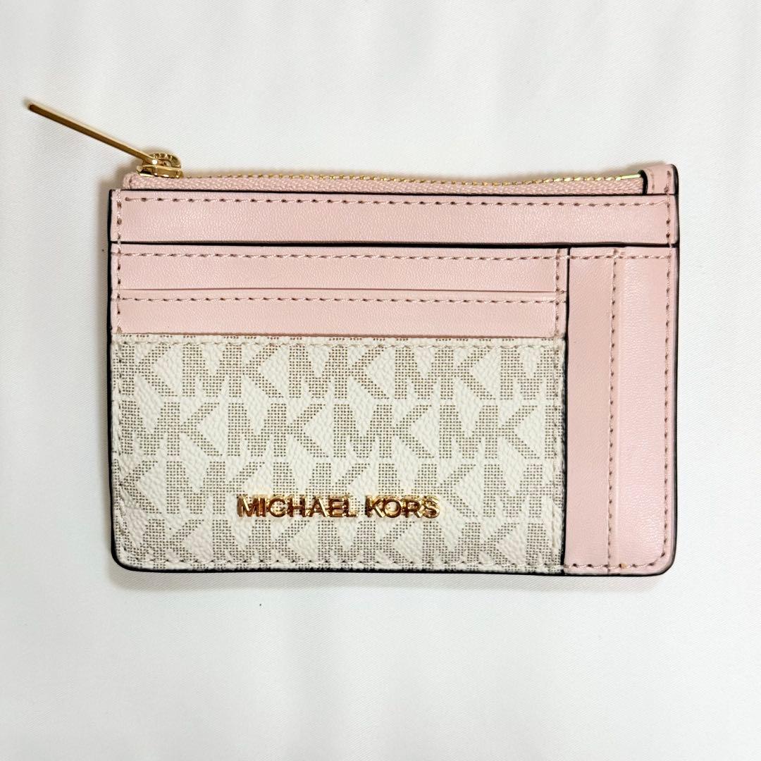 【かえで】MICHEAL KORSカードケース パウダー ブラッシュマルチ