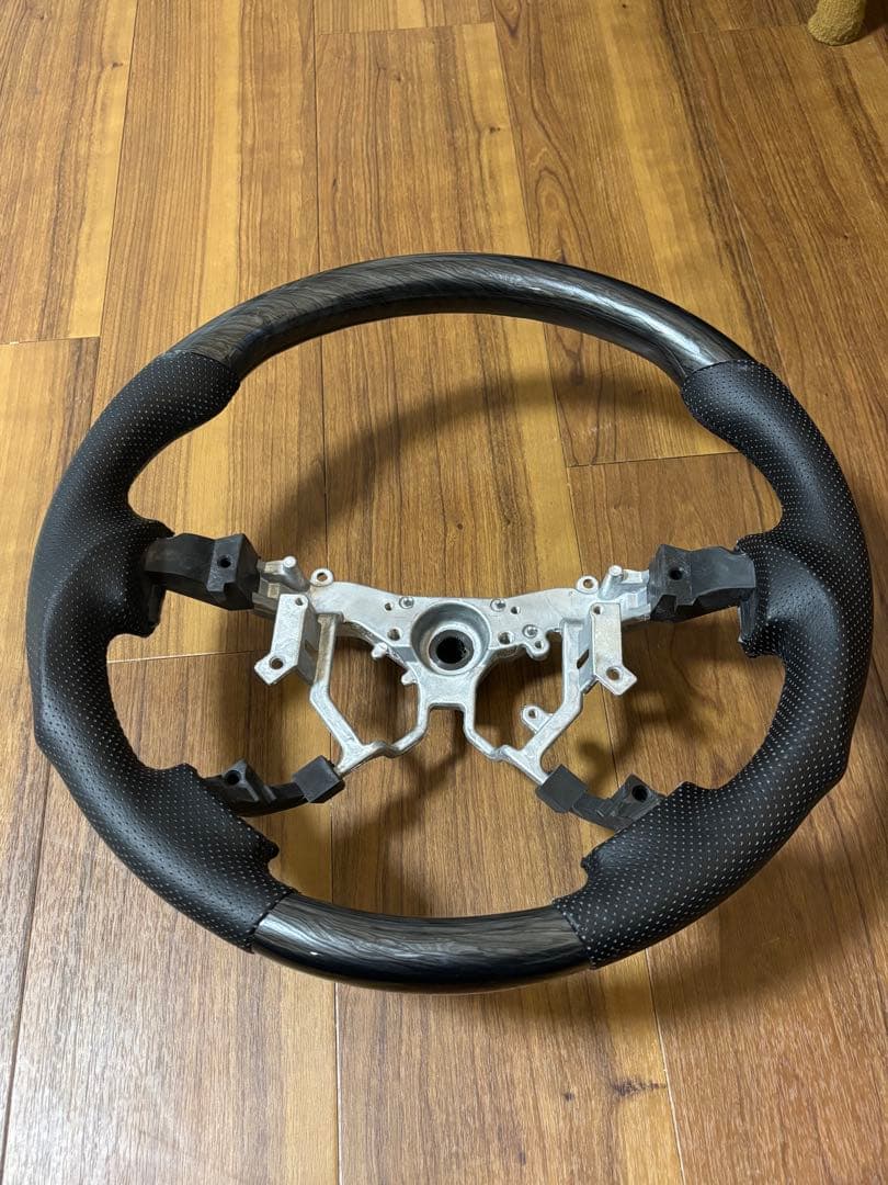 トヨタ　200系 ハイエース　4.5.6.7.8.型　ハンドル