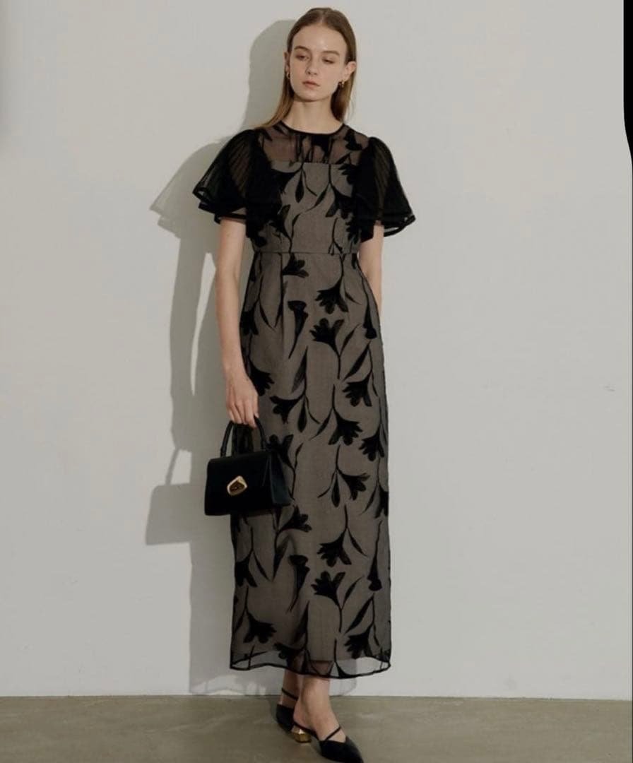 【LE’RURE】Circurar sleeve flower dress
