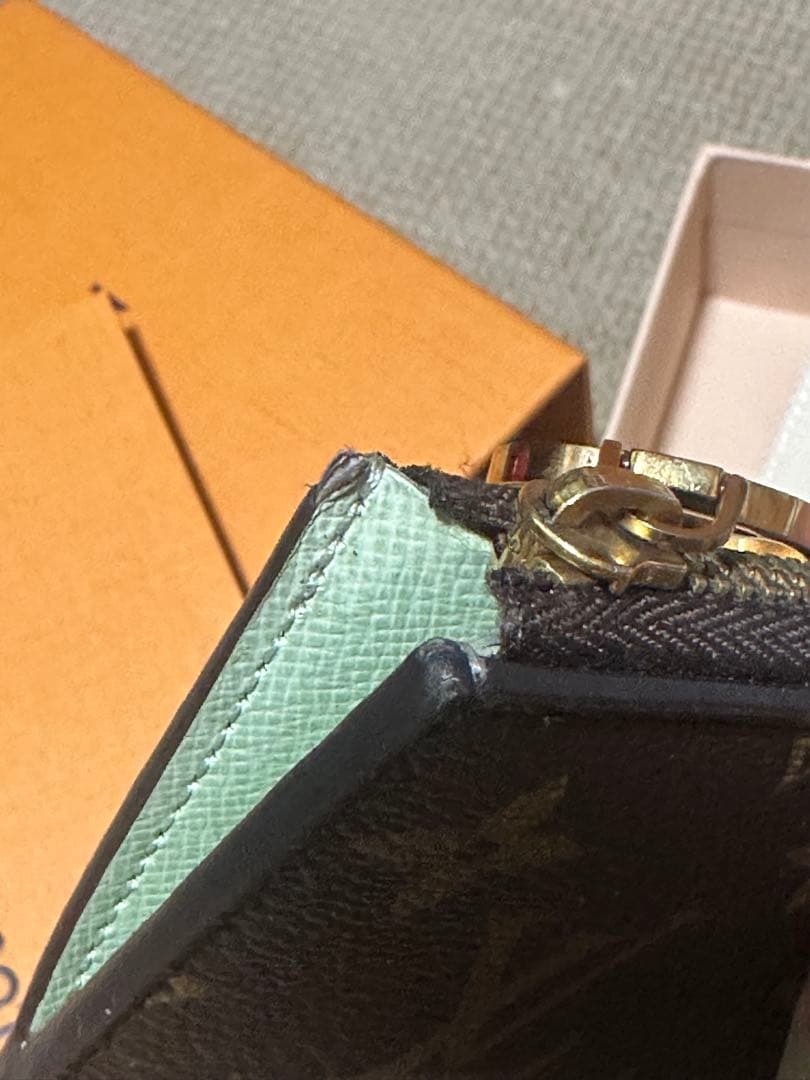 Louis Vuitton レザー カード　ケース　M82939