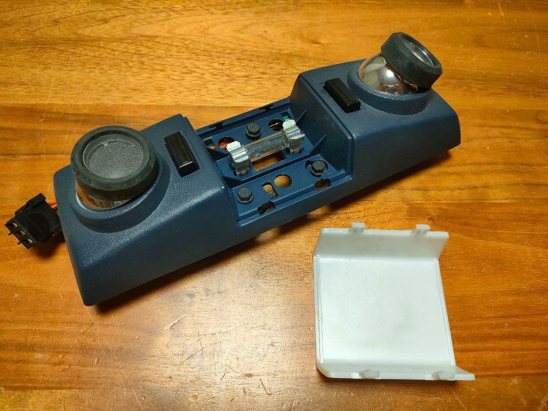 ルームランプ中古【ダッジバン】