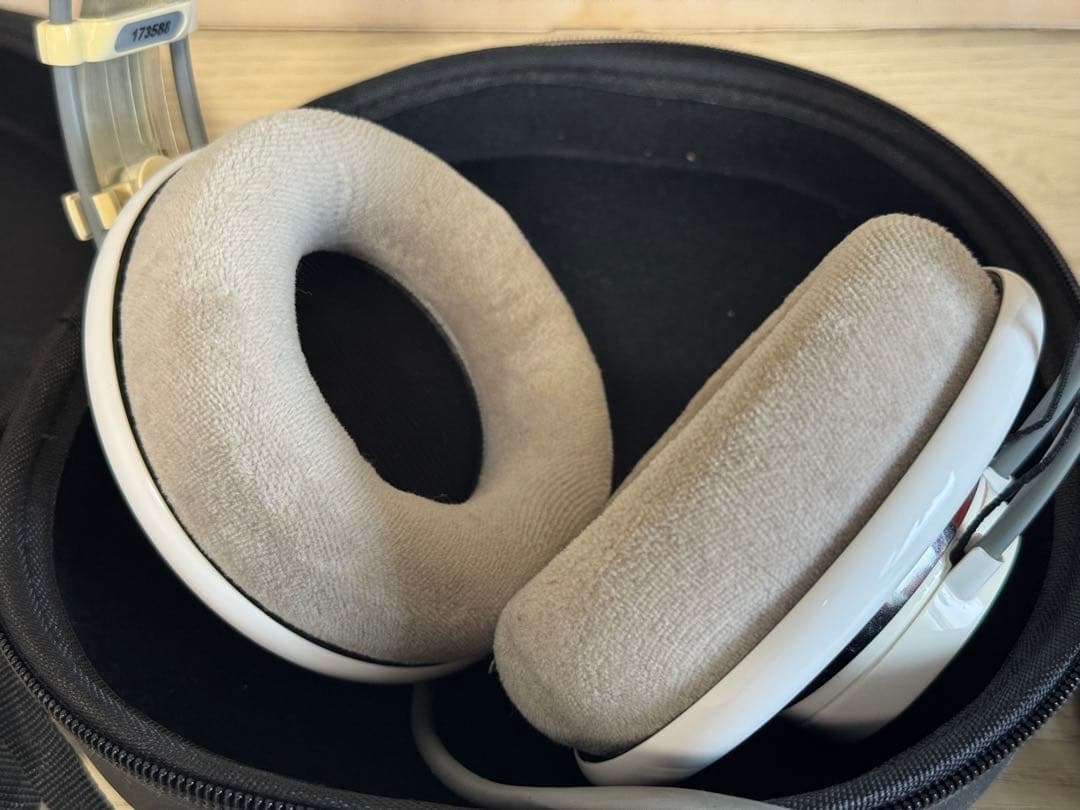 AKG K701 ヘッドホン