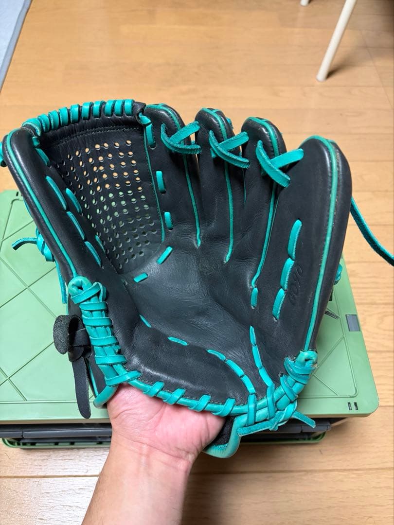 グラブワークス　glove works　投手用グローブ　特殊オプション