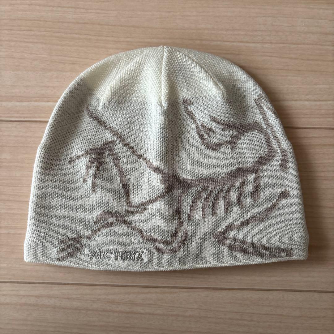 ARC'TERYX ニット帽 ビーニー　ホワイト