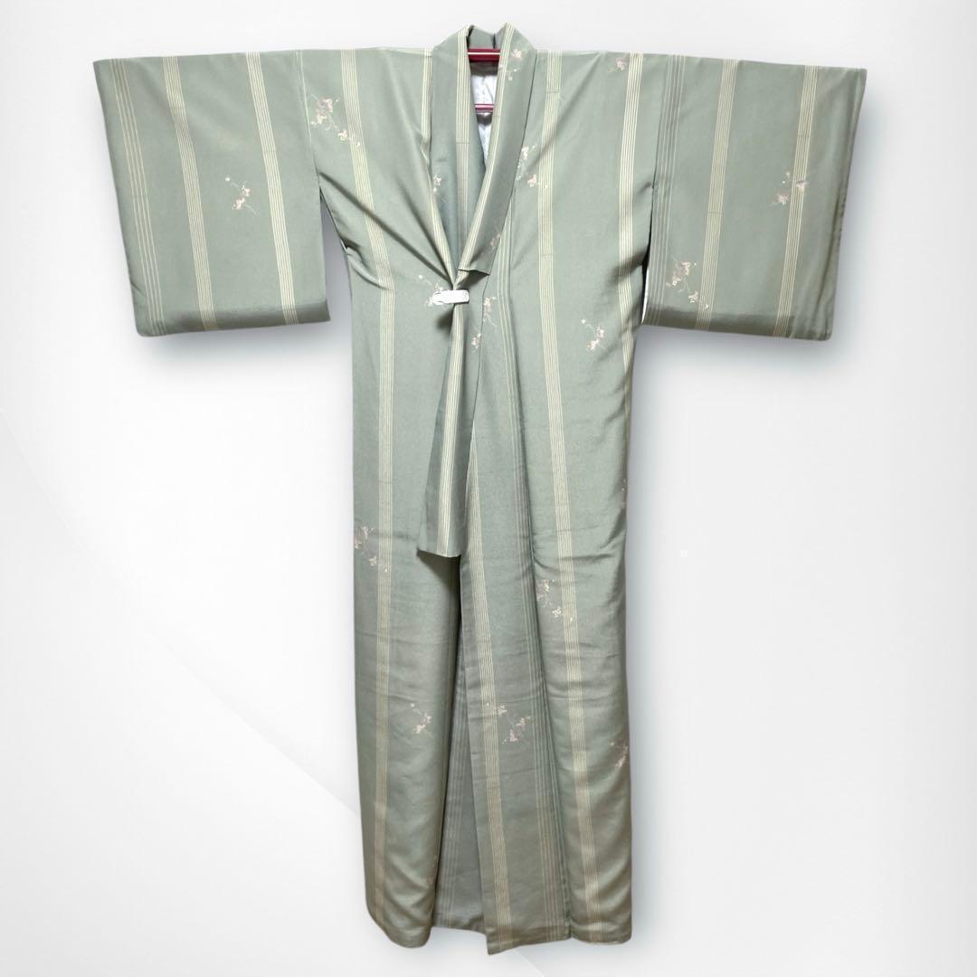 【美品✨】東レシルック　洗える着物　小紋　裏柳色　蔦と実　縦縞　手縫い仕立てP1