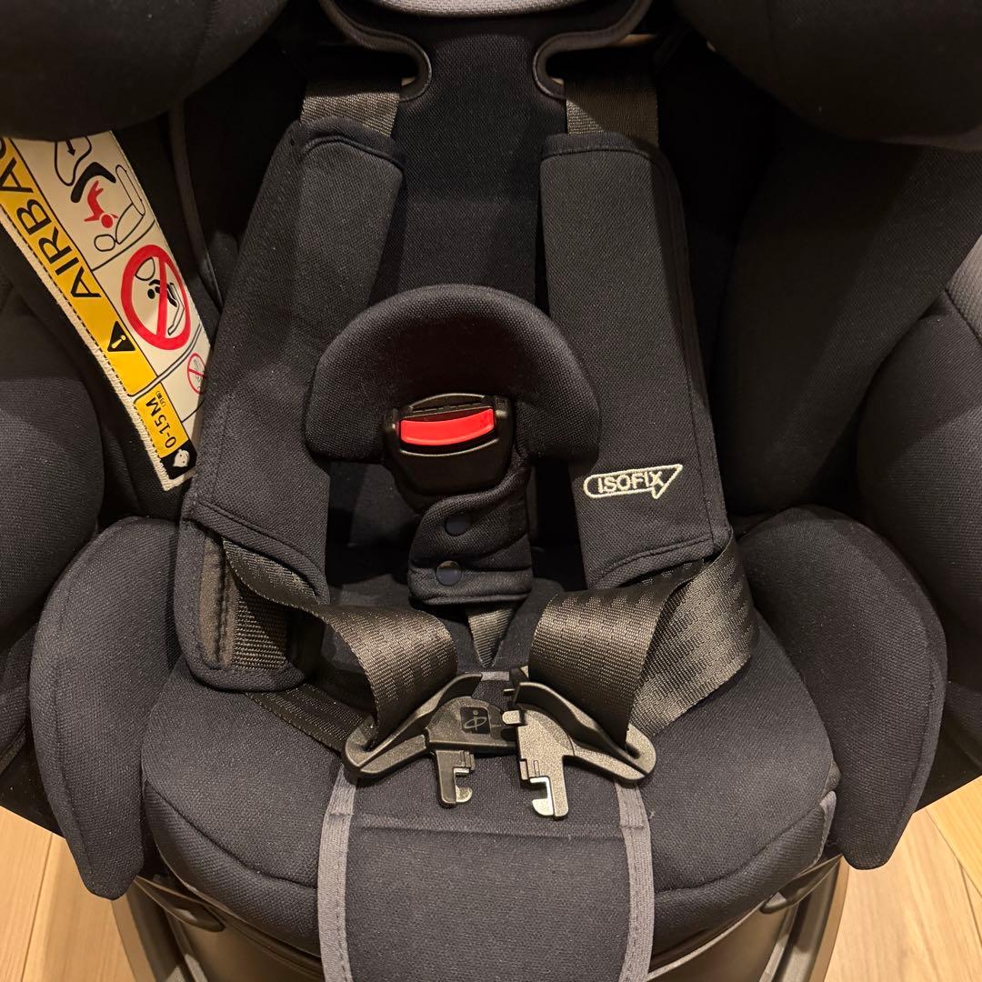 Aprica フラディア プラス ライト チャイルドシート(ライトネイビー)