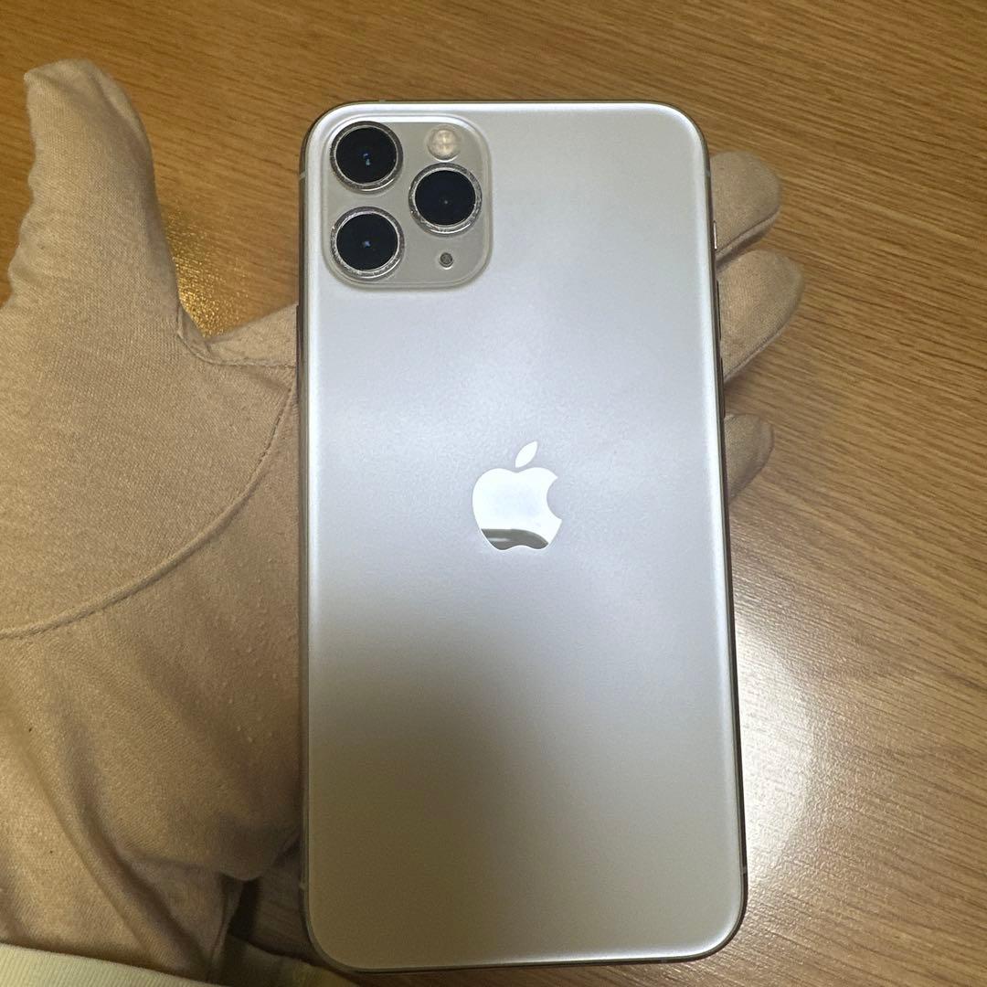 Apple iPhone 11 Pro シルバー 256GB 最大容量83%