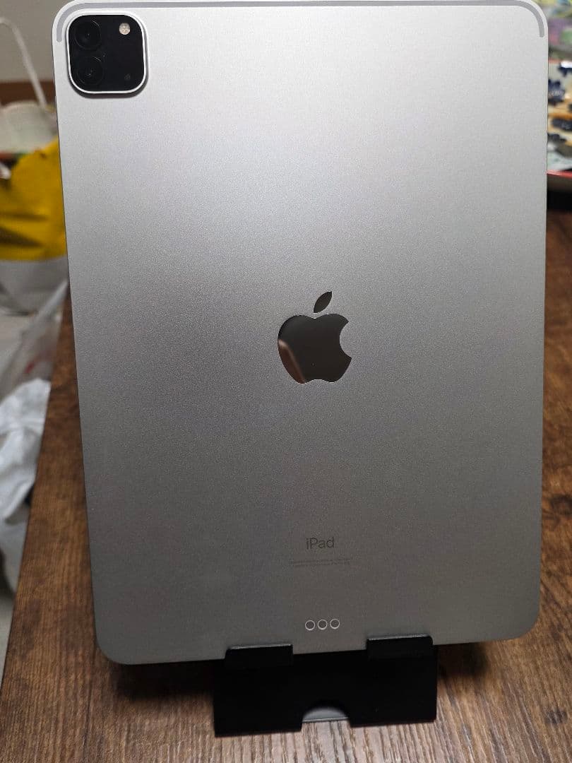 iPad Pro 11インチ　第3世代 本体　256gb　ケース付き