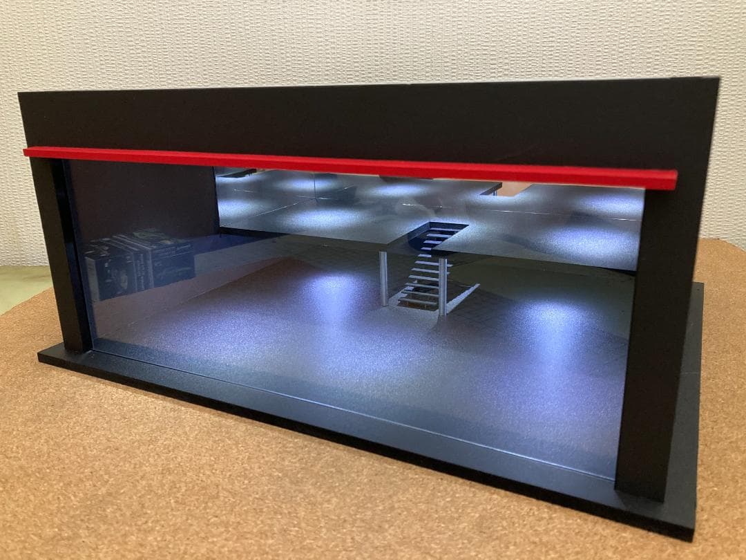 ミニカー専用ジオラマ：1/43 ショールームⅡ（吹き抜けタイプ）週末限定セール！