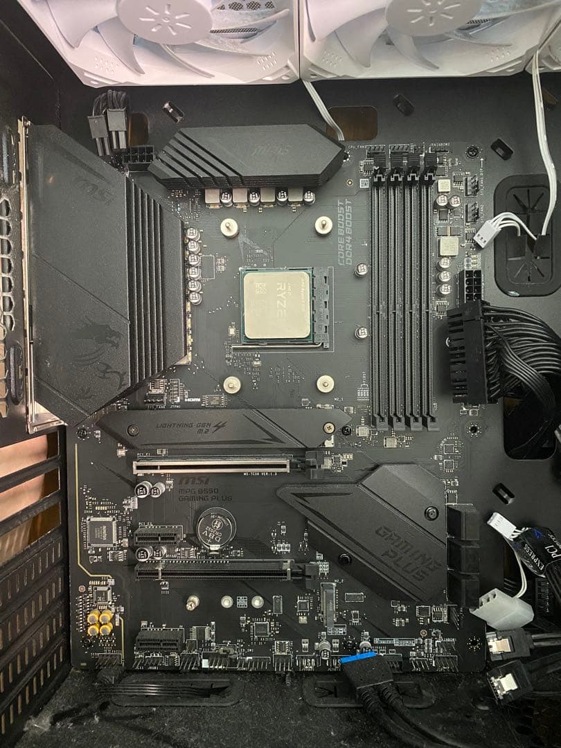 マザーボード MSI B550 gaming plus ryzen5 3600