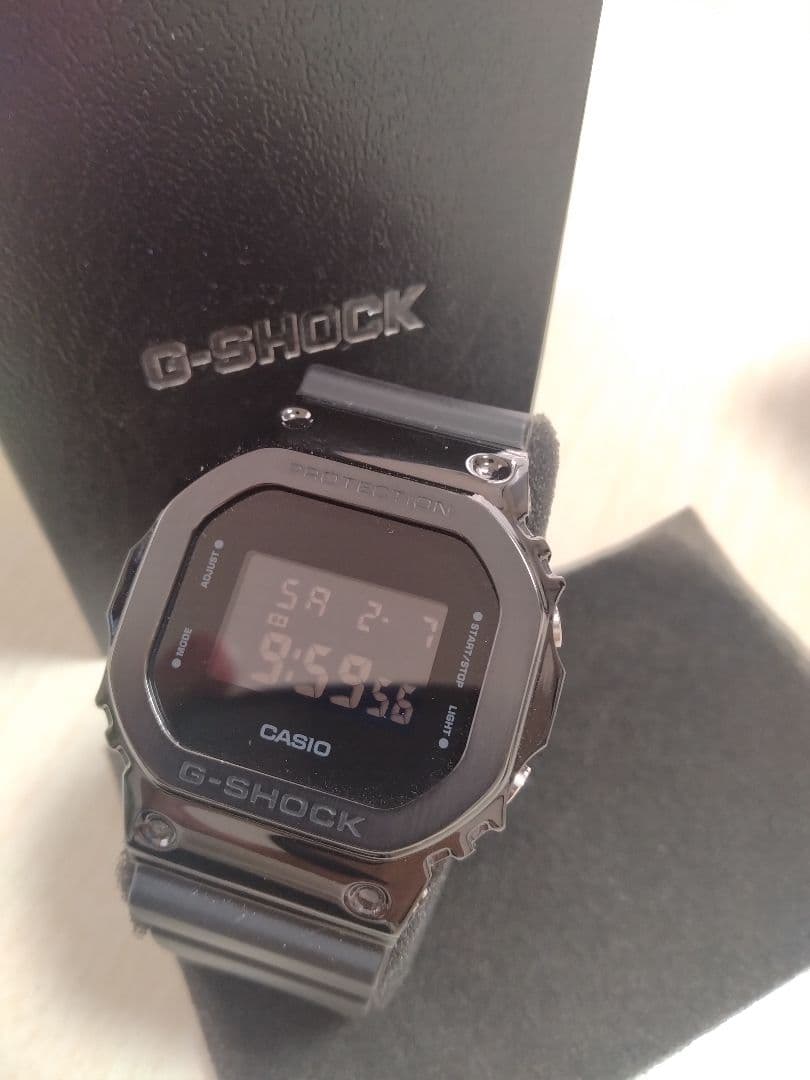 （76）【極美品】G-SHOCK GM-5600B ブラック　デジタル