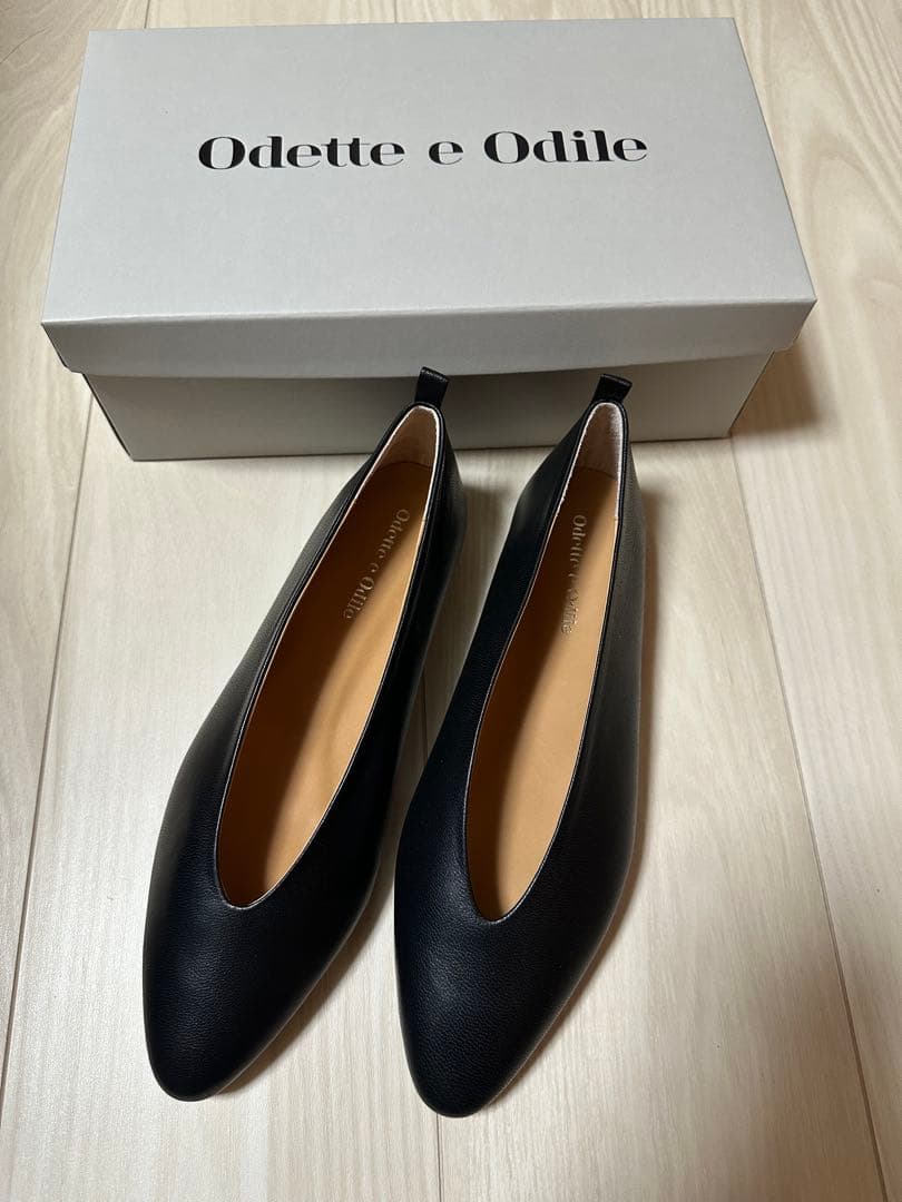 ★新品★Odette e Odile ブラック ソフトVカットフラット