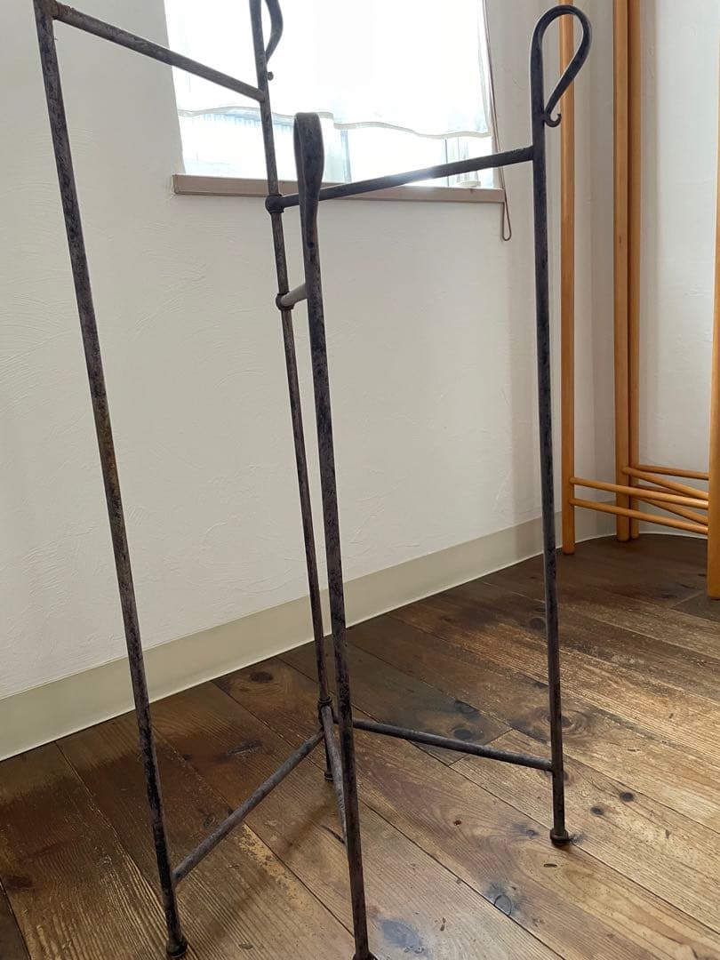 折りたたみハンガー　シャビー　レトロ　古道具 サビ　汚れあり