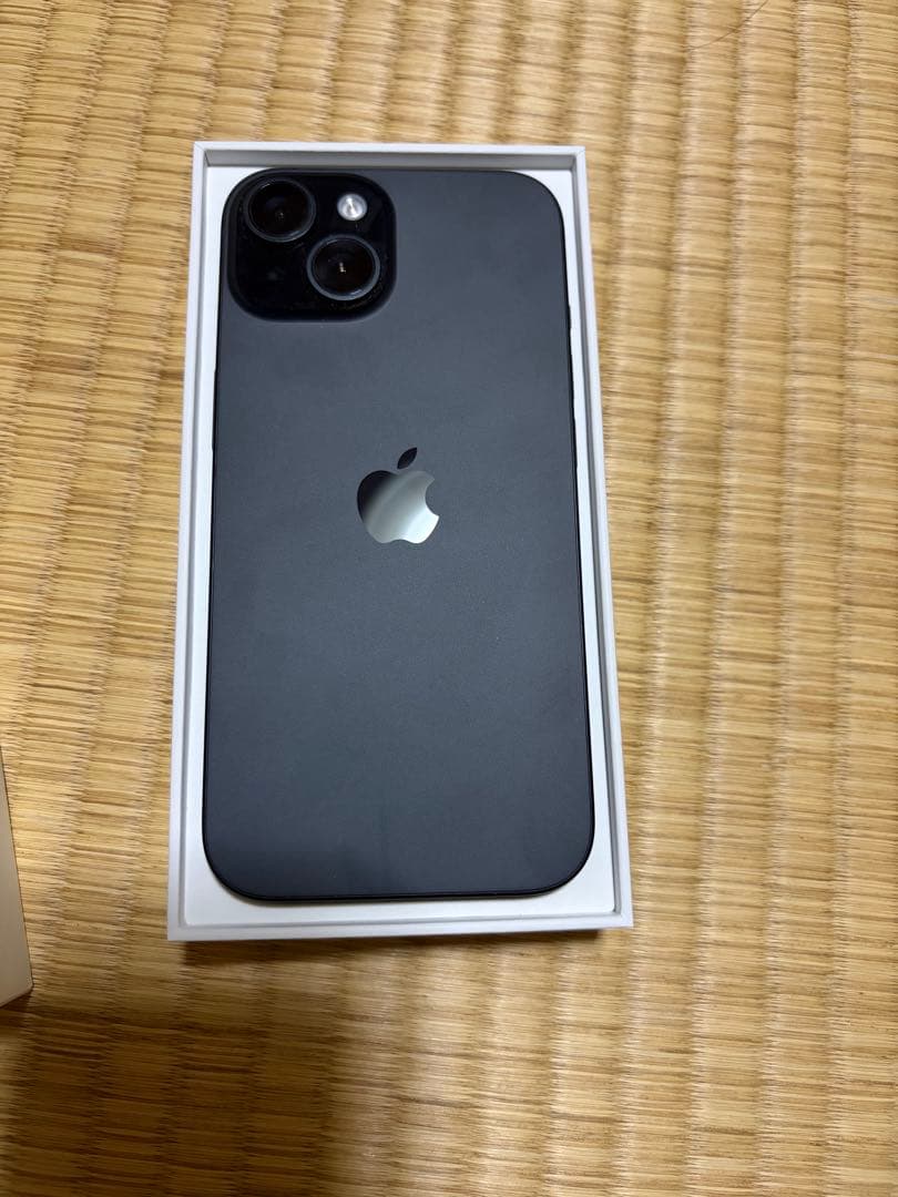 Apple iPhone 15 ブラック 128GB