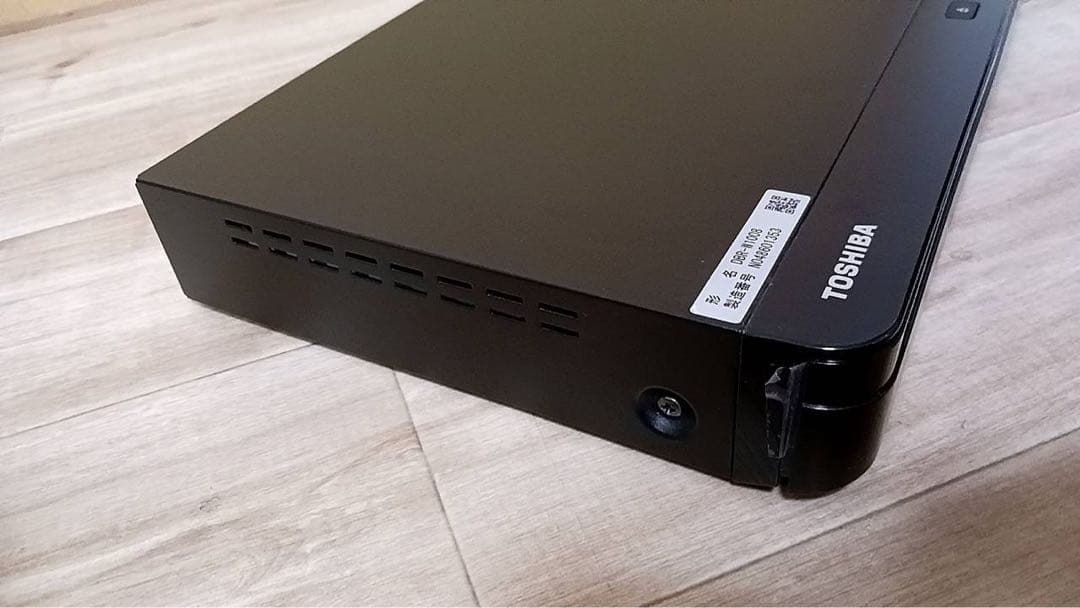 TOSHIBA REGZA BDレコーダー 2018年製 DBR-W1008