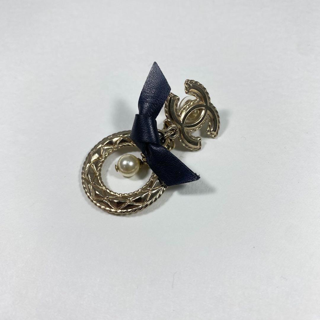 美品 CHANEL シャネル レザー リボン パール ゴールド イヤリング 片耳