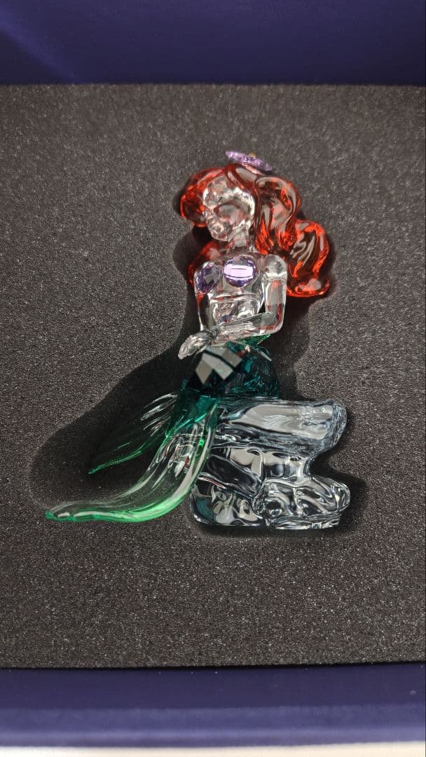 アリエル　スワロフスキー置物。