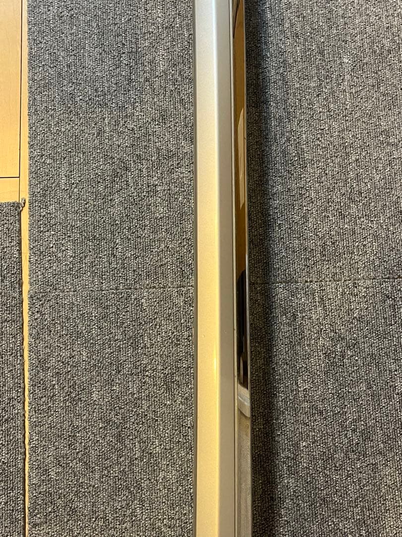 のーす　アルトラパンショコラ　フロントバンパーガーニッシュ銀のところ