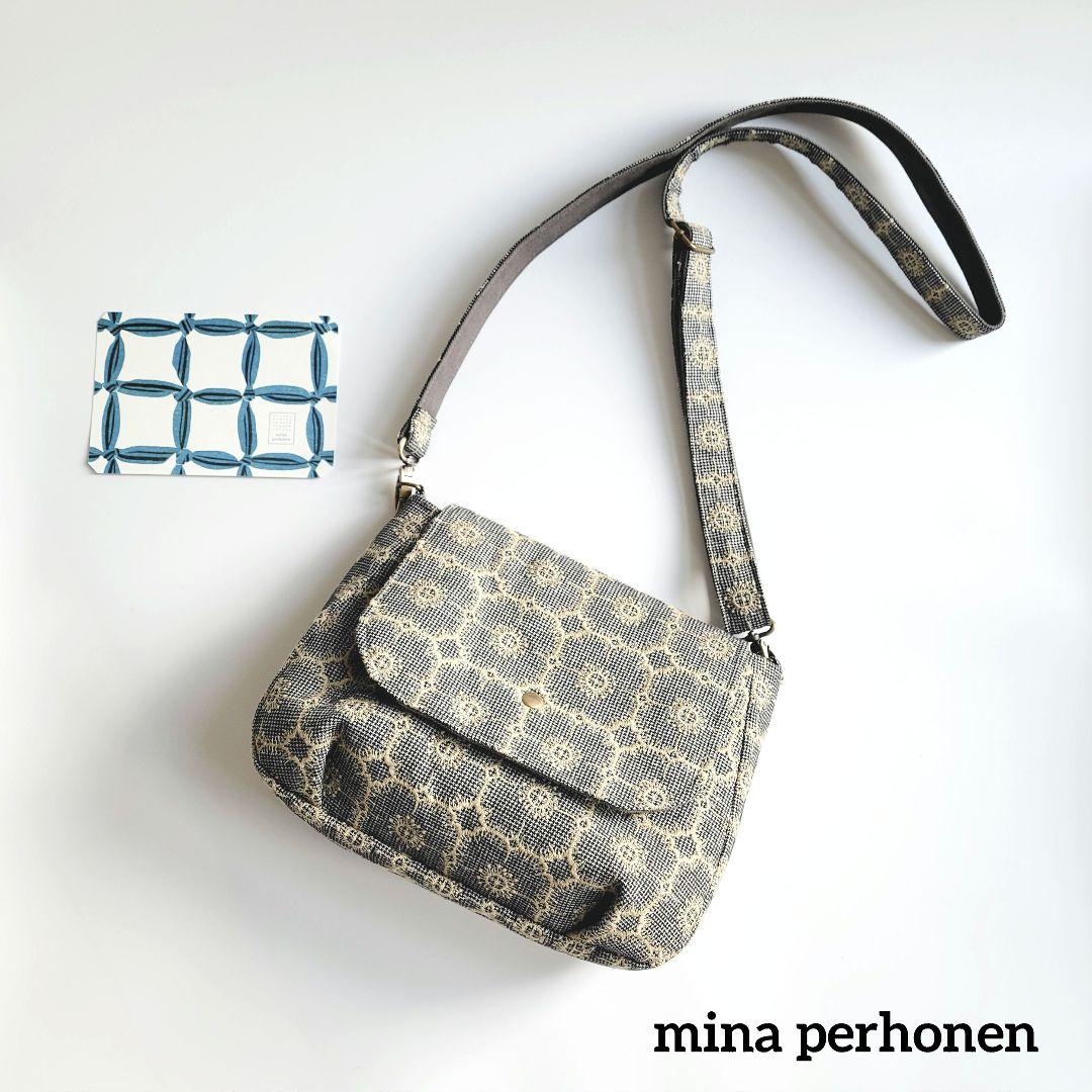 ミナペルホネン　タック入りフラップショルダーバック anemone