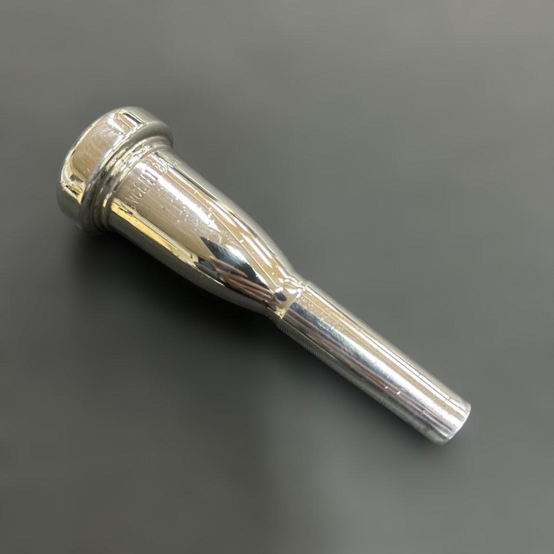 Bach CORP.1Eメガトーントランペットマウスピース