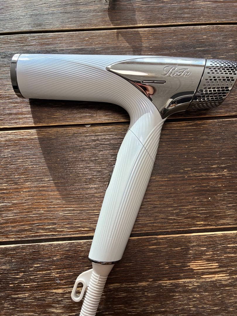 ジャンク品　リファ ホワイト ヘアドライヤー
