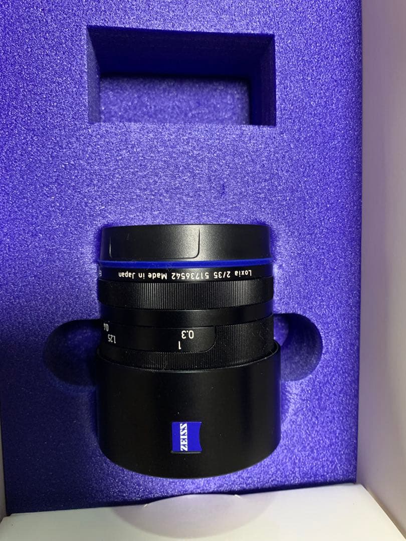 【美品】SONY EマウントZEISS Loxia 2/35 レンズ+フィルター