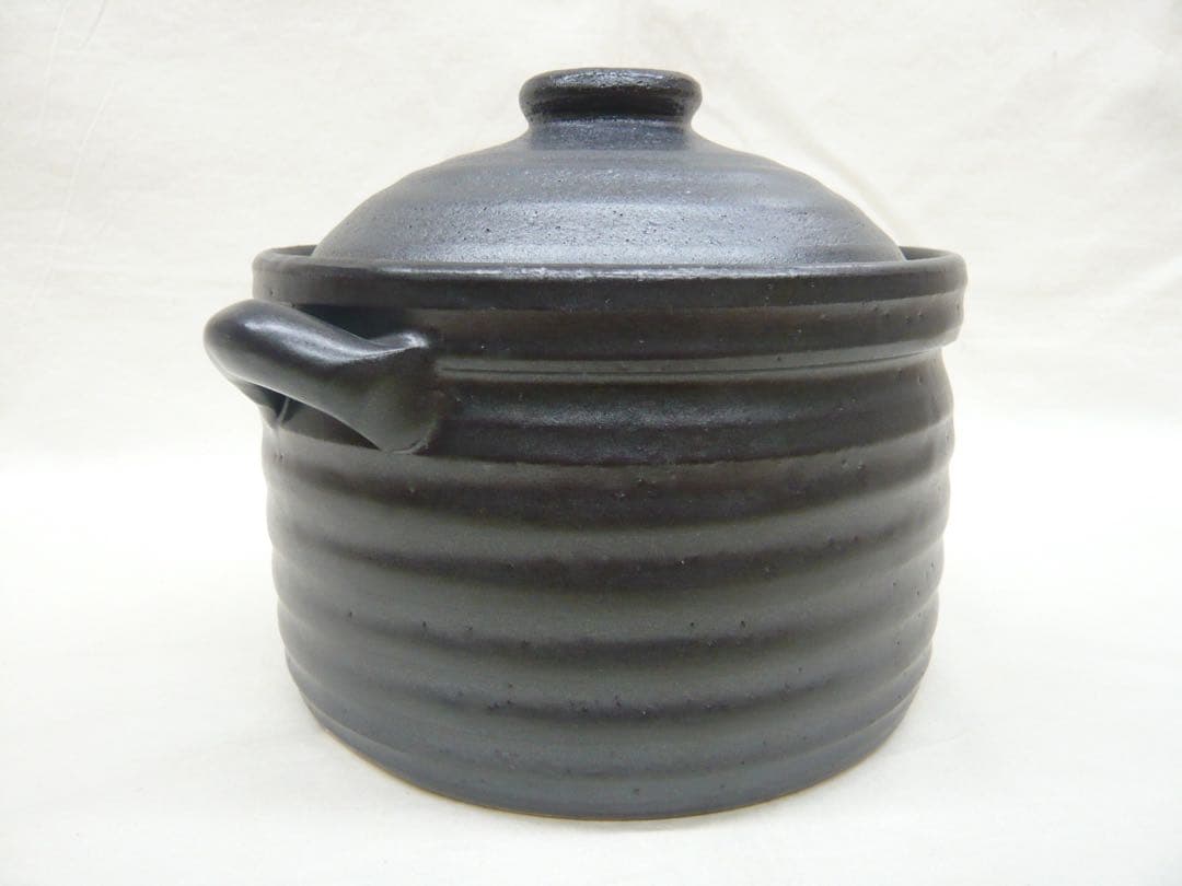 『萬古焼 二重蓋使用の3合炊きご飯釜 黒釉メタル』ガス・IH対応